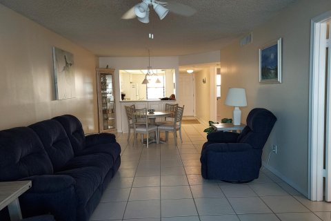 Condo in Hutchinson Island South, Florida, 2 bedrooms  № 878714 - photo 22