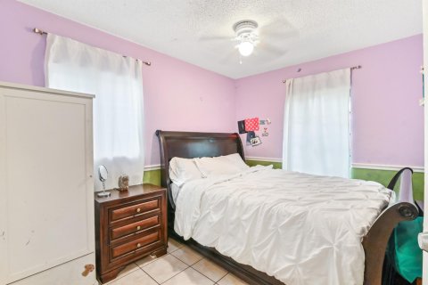 Купить виллу или дом в Норт-Лодердейл, Флорида 4 спальни, 131.09м2, № 1155595 - фото 27