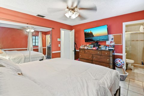 Купить виллу или дом в Норт-Лодердейл, Флорида 4 спальни, 131.09м2, № 1155595 - фото 24