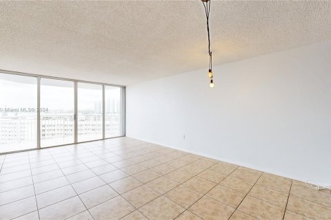 Copropriété à vendre à Aventura, Floride: 1 chambre, 93.37 m2 № 1387931 - photo 6