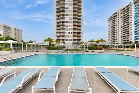 Condominio en venta en Aventura, Florida, 1 dormitorio, 93.37 m2 № 1387931 - foto 23