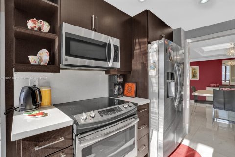 Condo in Aventura, Florida, 3 bedrooms  № 1387932 - photo 25