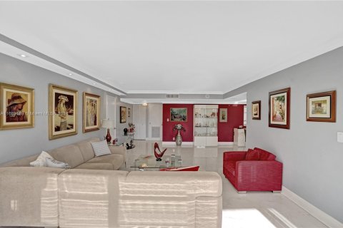 Condo in Aventura, Florida, 3 bedrooms  № 1387932 - photo 22