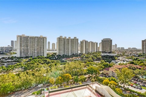 Condo in Aventura, Florida, 3 bedrooms  № 1387932 - photo 2