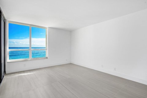 Condominio en venta en South Palm Beach, Florida, 2 dormitorios, 154.59 m2 № 996402 - foto 25