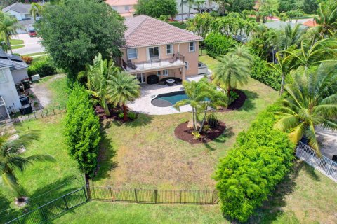 Villa ou maison à vendre à Wellington, Floride: 4 chambres, 324.69 m2 № 1132655 - photo 1