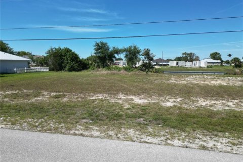 Terrain à vendre à Cape Coral, Floride № 1082344 - photo 9