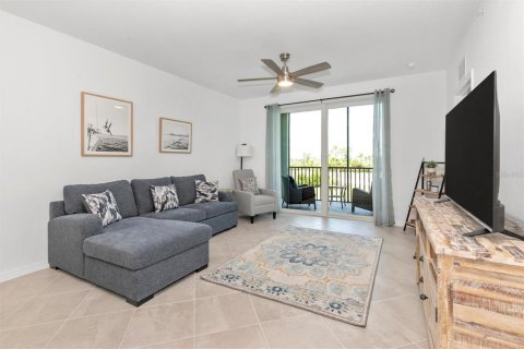 Condo in Venice, Florida, 2 bedrooms in WELLEN PARK  № 1355713 - photo 18