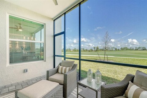 Condo in Venice, Florida, 2 bedrooms  № 1355755 - photo 9