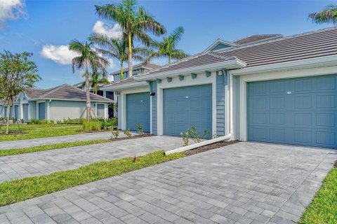 Condo in Venice, Florida, 2 bedrooms  № 1355755 - photo 1