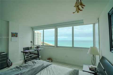 Condo in Miami Beach, Florida, 1 bedroom  № 1013883 - photo 8