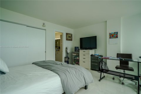 Condominio en venta en Miami Beach, Florida, 1 dormitorio, 93.83 m2 № 1013883 - foto 7