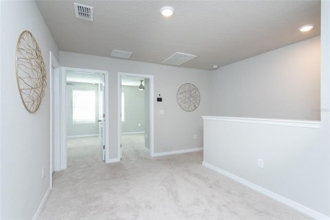 Townhouse in Brandon, Florida 3 bedrooms, 141.68 sq.m. № 1014952 - photo 17