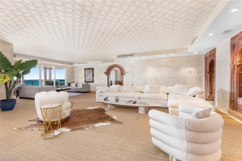 Copropriété à louer à Miami Beach, Floride: 5 chambres, 582.31 m2 № 1355004 - photo 10