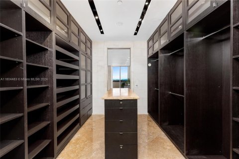 Copropriété à louer à Miami Beach, Floride: 5 chambres, 582.31 m2 № 1355004 - photo 27