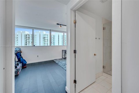 Copropriété à vendre à Aventura, Floride: 3 chambres, 173.63 m2 № 1237651 - photo 25