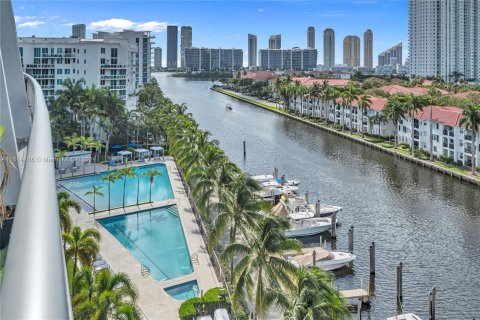 Condominio en venta en Aventura, Florida, 3 dormitorios, 173.63 m2 № 1237651 - foto 3