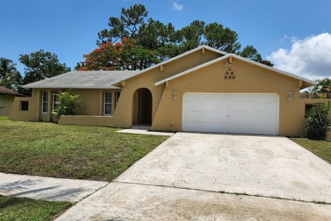 House in West Palm Beach, Florida 3 bedrooms, 143.26 sq.m. № 545666 - photo 11