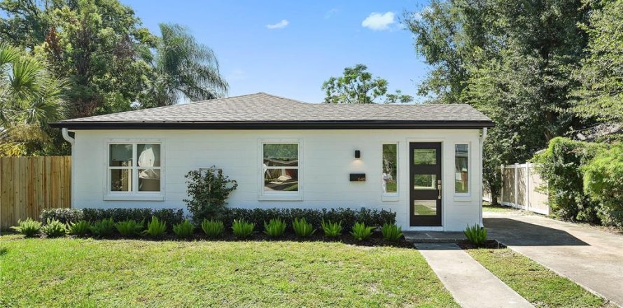 House in Winter Park, Florida 3 bedrooms, 89.19 sq.m. № 1390292