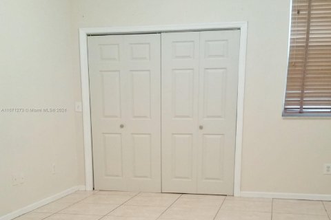 Copropriété à vendre à Aventura, Floride: 2 chambres, 100.06 m2 № 1391995 - photo 18