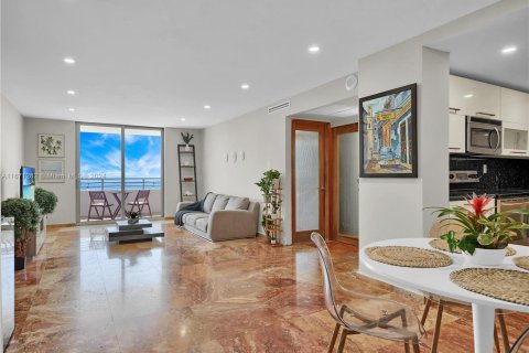 Copropriété à vendre à Miami Beach, Floride: 2 chambres, 97.36 m2 № 1391996 - photo 7