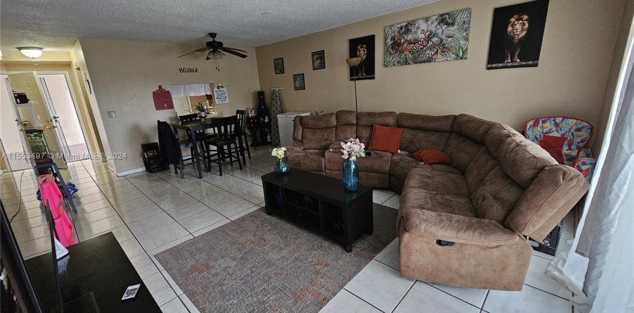 Condo à Lauderhill, Floride, 3 chambres  № 1120842