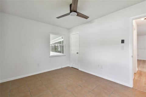 Villa ou maison à vendre à Kissimmee, Floride: 4 chambres, 153.1 m2 № 1257717 - photo 29