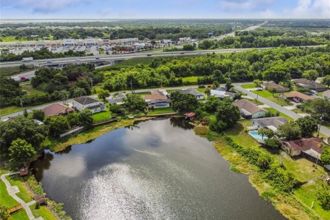 Villa ou maison à vendre à Kissimmee, Floride: 4 chambres, 153.1 m2 № 1257717 - photo 6