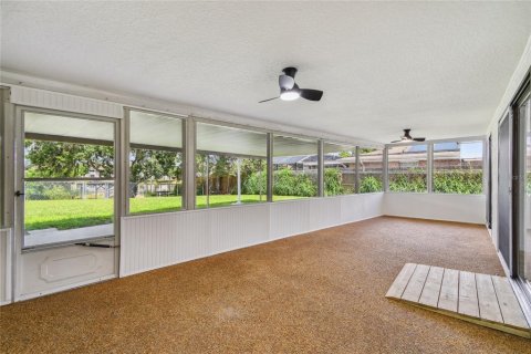 Villa ou maison à vendre à Kissimmee, Floride: 4 chambres, 153.1 m2 № 1257717 - photo 13