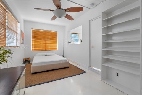 Condo in Miami Beach, Florida, 2 bedrooms  № 1098399 - photo 14