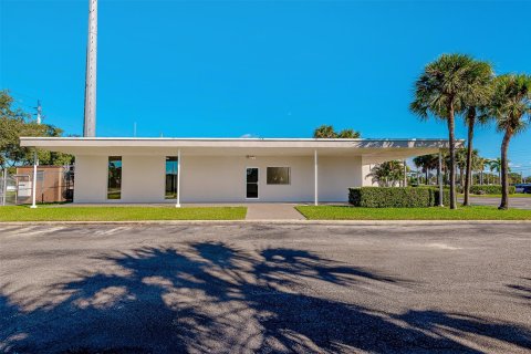 Commercial property in Margate, Florida № 815985 - photo 15