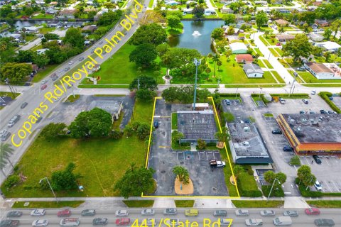 Commercial property in Margate, Florida № 815985 - photo 3