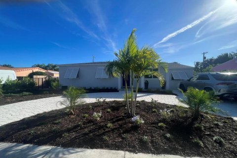 Casa en venta en West Palm Beach, Florida, 3 dormitorios, 134.06 m2 № 832826 - foto 2