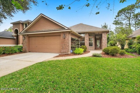 Villa ou maison à louer à Jacksonville, Floride: 3 chambres, 159.7 m2 № 801328 - photo 1