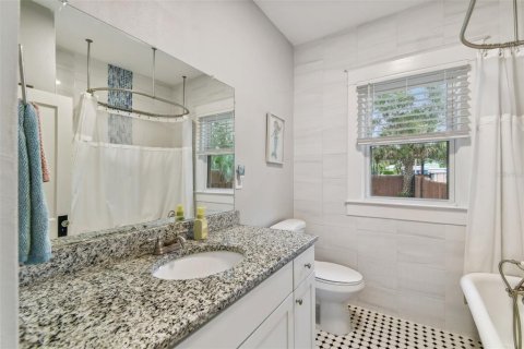 Casa en venta en Tampa, Florida, 2 dormitorios, 118.91 m2 № 1344421 - foto 27