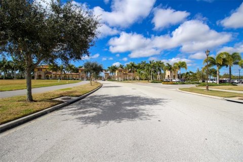 Villa ou maison à louer à Venice, Floride: 2 chambres, 145.67 m2 № 224714 - photo 3