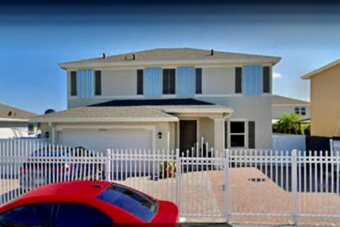 Villa ou maison à vendre à Homestead, Floride: 4 chambres, 220.83 m2 № 630866 - photo 2