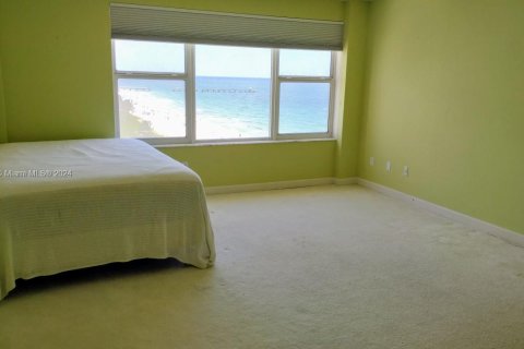 Condo in Lauderdale-by-the-Sea, Florida, 2 bedrooms  № 1159050 - photo 9