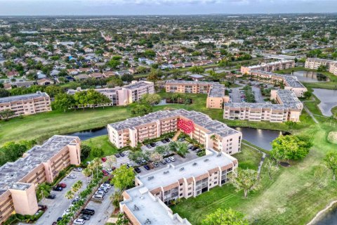 Condo in Sunrise, Florida, 2 bedrooms  № 1118081 - photo 7