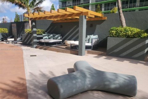 Copropriété à vendre à Miami, Floride: 2 chambres, 97.36 m2 № 1117486 - photo 14