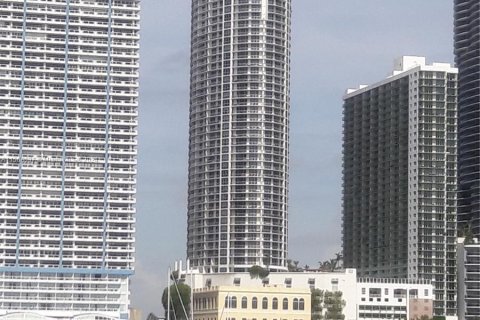 Condominio en venta en Miami, Florida, 2 dormitorios, 97.36 m2 № 1117486 - foto 11