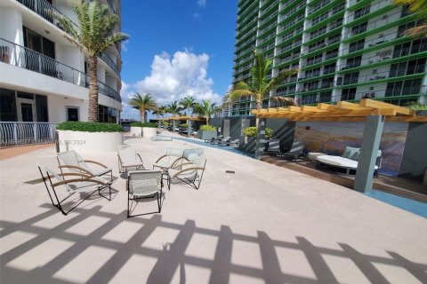 Copropriété à vendre à Miami, Floride: 2 chambres, 97.36 m2 № 1117486 - photo 15