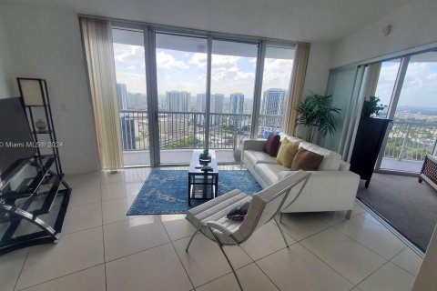 Condo in Miami, Florida, 2 bedrooms  № 1117486 - photo 3