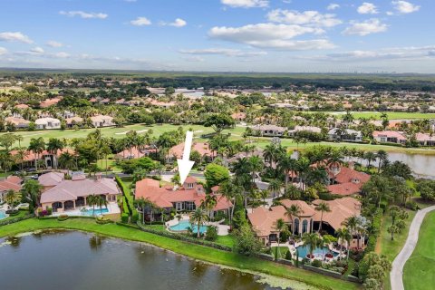 Villa ou maison à vendre à West Palm Beach, Floride: 4 chambres, 474.82 m2 № 1145851 - photo 1