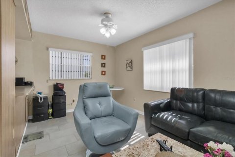 Copropriété à vendre à New Port Richey, Floride: 1 chambre, 62.43 m2 № 1361417 - photo 16