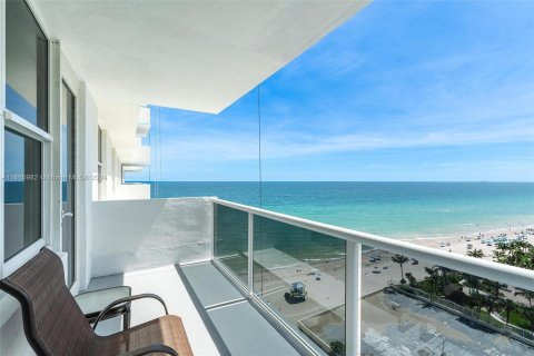 Copropriété à vendre à Hollywood, Floride: 2 chambres, 115.94 m2 № 1378812 - photo 7