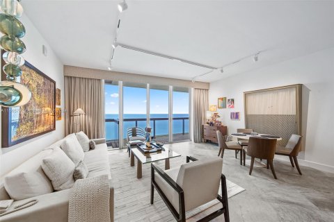 Condo in Miami Beach, Florida, 2 bedrooms  № 1378811 - photo 9