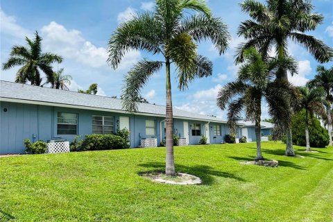 Copropriété à vendre à Punta Gorda, Floride: 2 chambres, 76.64 m2 № 1341457 - photo 10