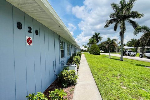 Condo in Punta Gorda, Florida, 2 bedrooms  № 1341457 - photo 11