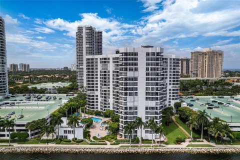 Copropriété à vendre à Aventura, Floride: 2 chambres, 106.84 m2 № 1352133 - photo 5